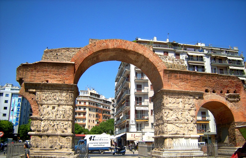 arch-of-galerius-and-rotunda