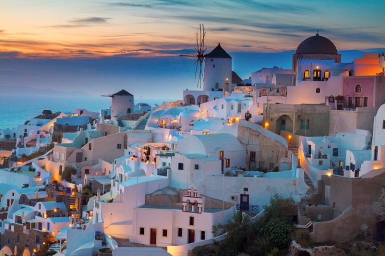 10 Most Romantic Places in Greece