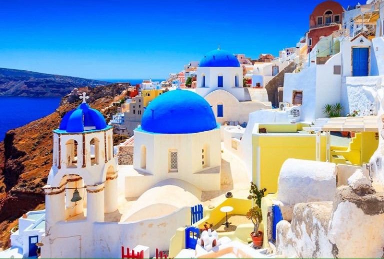 The Top 10 Sceneries to Photograph in Santorini Island