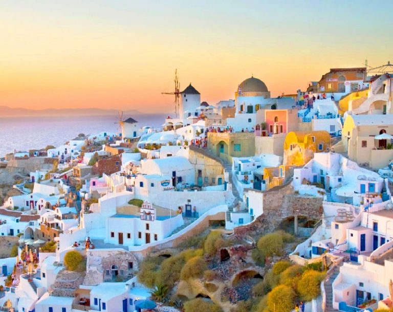 Your Personal Guide to the Best of Santorini