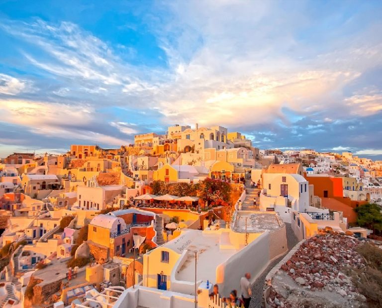 Top 10 Honeymoon Activities in Santorini