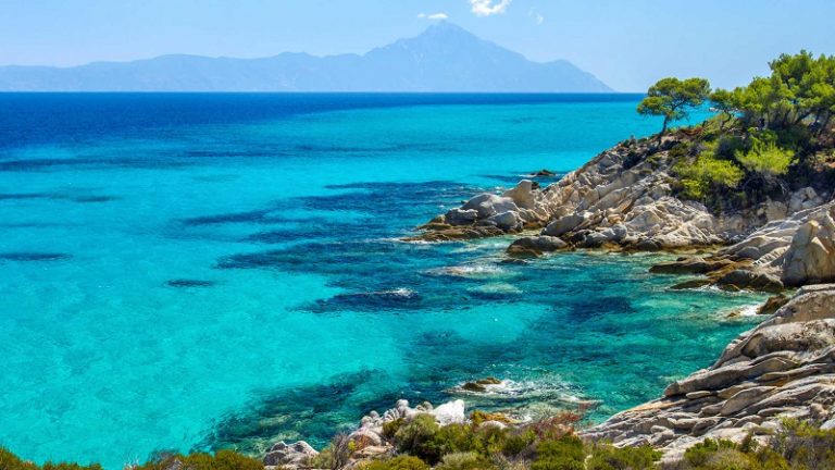 10 Beautiful Places in Greece Few People Know