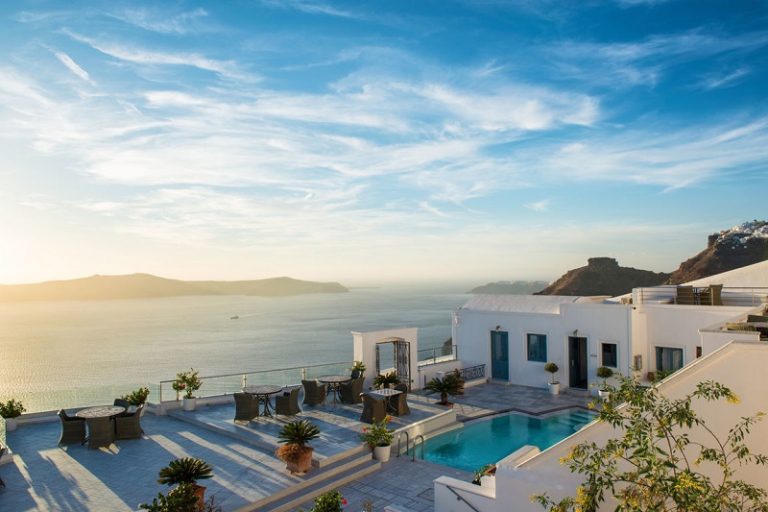 10 Most Stunning Villas You Can Rent in Santorini